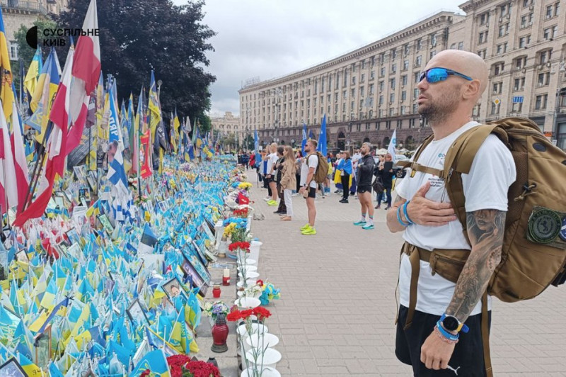 Із Гааги до Києва: у столиці фінішував забіг на підтримку ветеранів війни