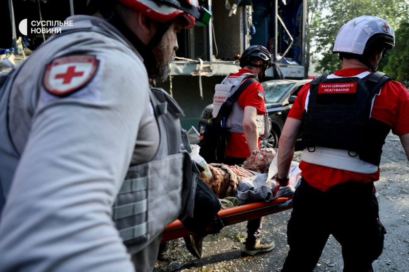 "Як тільки лягли — воно як жахне! Все полетіло на голови": жителі Солом'янки про наслідки атаки РФ