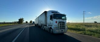 Щоб зберегти дорожнє покриття: у Києві через спеку обмежать рух вантажівок