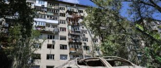 Кияни подають заяви на компенсацію зруйнованого житла: у столиці після російської атаки понад 200 пошкоджених будинків