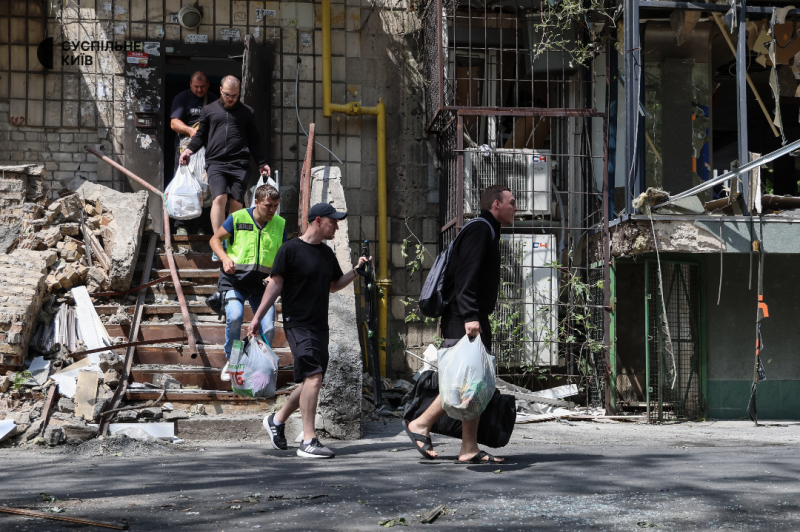 У Києві зросла кількість загиблих через атаку РФ по будинку в Солом'янському районі до 23