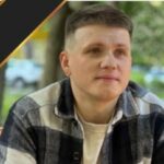 "Жив, вчився, вірив у життя": ким був загиблий хлопець зі зруйнованого будинку в Києві, на порятунок якого чекали батьки