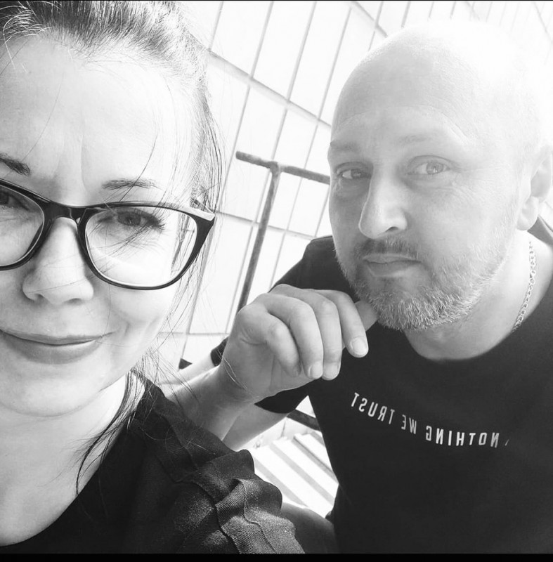 Залишився син-школяр: під час масованої атаки РФ на Київ у п'ятиповерхівці у Шевченківському районі загинуло подружжя