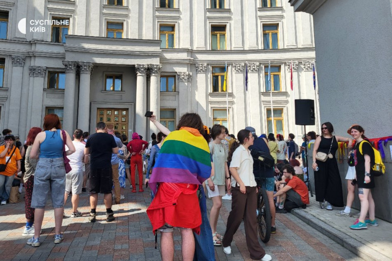 Благодійно-освітній захід: у центрі Києва організували Парк КиївПрайд