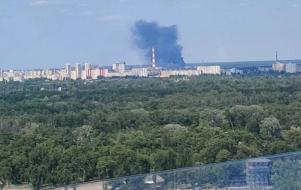 В Киеве на левом берегу прогремел взрыв, отключилось электричество