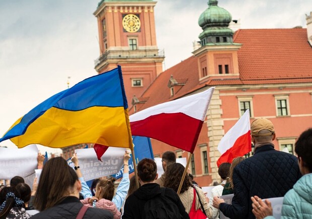 У Польщі змінюють правила тимчасового захисту для українців: що потрібно знати -