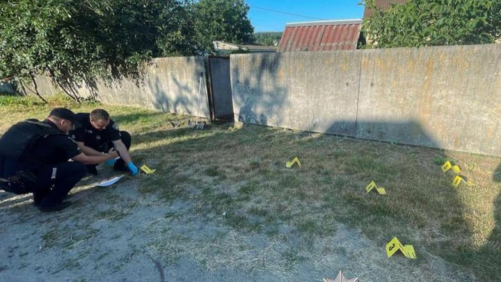 На Київщині правоохоронці прибули на виклик, а в них жбурнули гранату: 5 поранених, нападник загинув