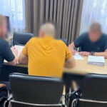 Переплатил более 4,8 млн за генераторы: чиновнику КГГА объявлено подозрение