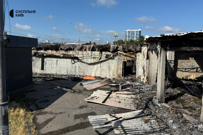 "Рятувальники спускались з нами в укриття": кияни розповіли про нічну атаку РФ