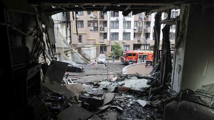 Одна людина загинула, серед постраждалих є дитина: наслідки російської атаки Києва