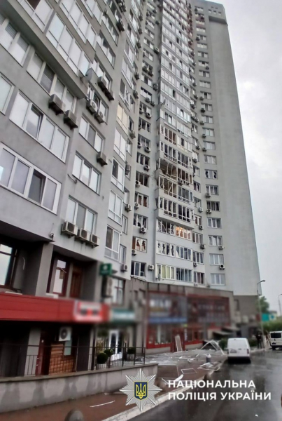 Поліція показала наслідки російської атаки у Києві