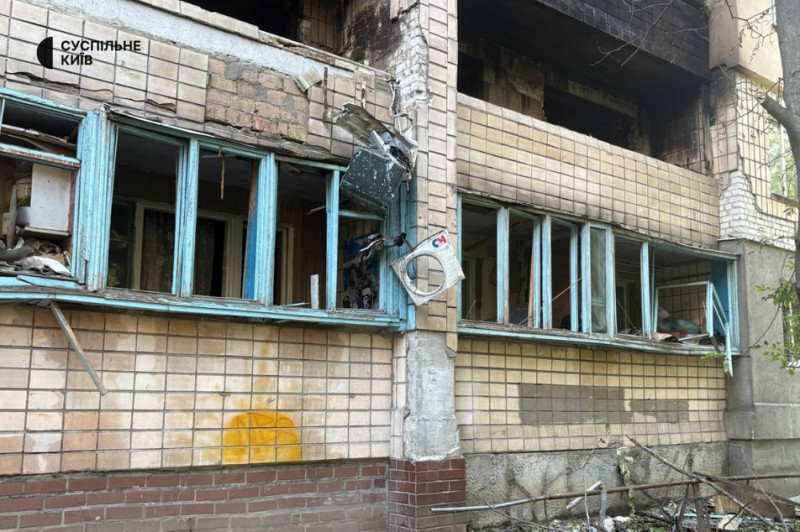 Пошкоджено 9 будинків, вибито понад 1200 вікон: наслідки нічної атаки РФ у Святошинському районі