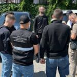 У Києві затримали чоловіка, який обіцяв зняти з розшуку військовозобов'язаного за $20 тисяч — поліція