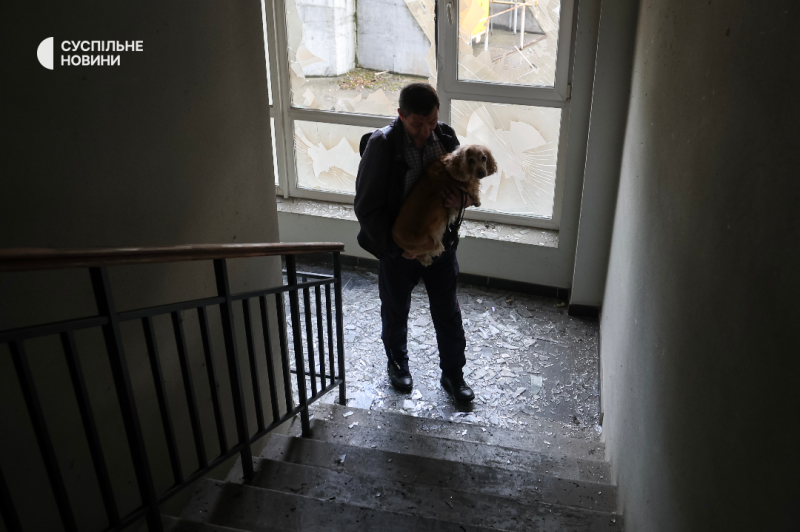 "Рятувальники спускались з нами в укриття": кияни розповіли про нічну атаку РФ