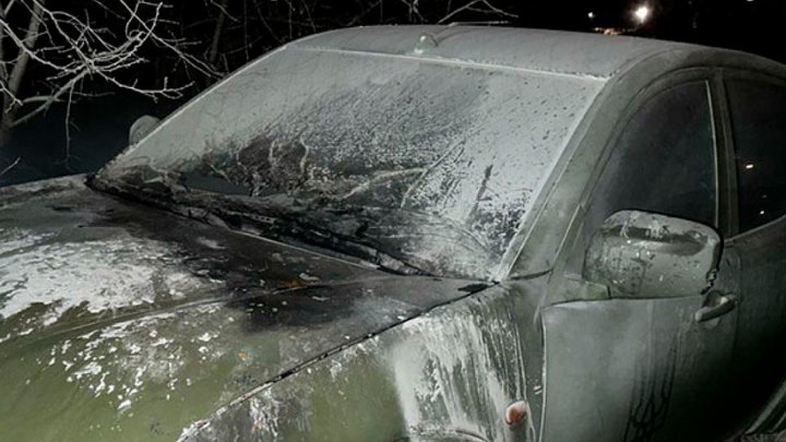 Підпал автівок на замовлення: у Києві затримали двох підозрюваних