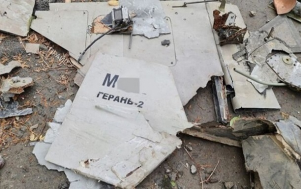 В Киеве обломки БПЛА упали на многоэтажку