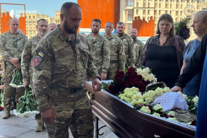 У Києві попрощалися із загиблим командиром штурмової бригади "Лють" Максимом Казбаном