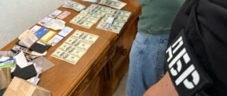 У Києві група лікарів допомагала військовозобов'язаним незаконно виїхати за кордон — ДБР