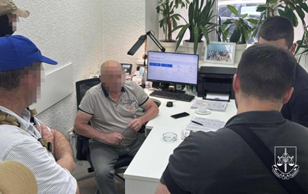 За деньги оформляли "инвалидность": в Киеве задержали руководство больницы