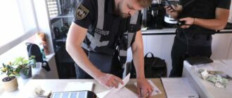 Щомісяця заробляли близько мільйона грн на фальшивих довідках МСЕК: правоохоронці підозрюють киян
