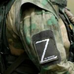 Зачиняли людей в погребі на 10 днів під час окупації Київщини: дев'ять російських військових отримали підозри