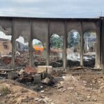 "Вогонь підійшов впритул до будинків, деякі пошкодив": які масштаби займання підприємства на Київщині після атаки РФ