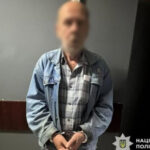 В Киеве мужчина обнажался на пляже перед детьми
