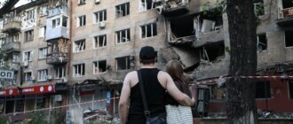 "Сильний удар, ударна хвиля, ми не постраждали, але квартира постраждала": наслідки атаки у Солом'янському районі Києва