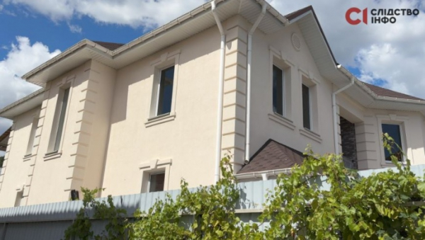 Сім'я нардепа Кузнєцова облаштувала будинок у Києві за щонайменше $400 тис. – ЗМІ 