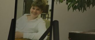 Берегла колоски на весілля, а принесла на похорон: у Києві попрощалися з загиблим 14-річним Назарієм Ковалем