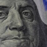 Курс валют в Україні 3 серпня 2025 року: скільки коштує долар та євро