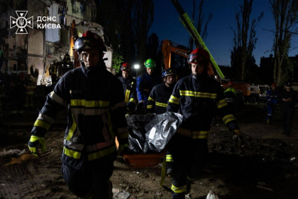 Нічна атака на Київ: Відомо про другу загиблу дитину, кількість жертв зросла до 16