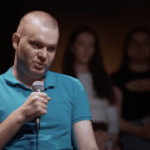 "Три высших образования": бездомный рассказал, как живут люди на улице в Украине (видео)