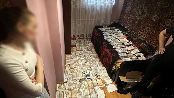 Заробили мільйони на охочих уникнути мобілізації: правоохоронці заявляють про викриття масштабної схеми у Києві