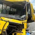 На столичних Дорогожичах маршрутка зіштовхнулася з автобусом: є постраждалі