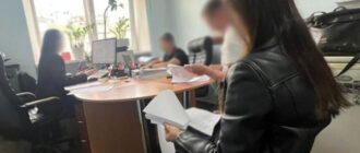 Нотариус через подругу вела бизнес в Украине из-за границы: ее ждет суд