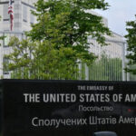Посольство США в Україні засудило російські удари: вбивства повинні припинитися