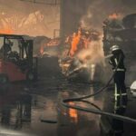 Гасили більше доби: на Київщині ліквідували пожежу на підприємстві, що виникла внаслідок обстрілу
