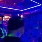 В день траура в гей-клубе Киева устроили шумную вечеринку: на мероприятие нагрянула полиция (фото)