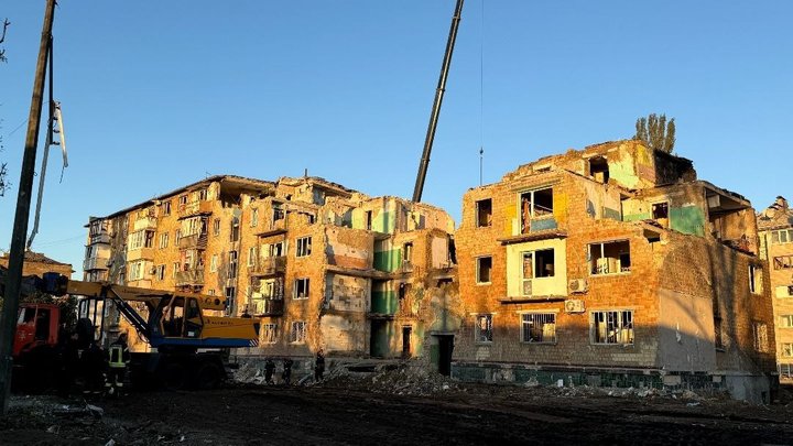 22 загиблих: у Дарницькому районі Києва триває розбір конструкцій