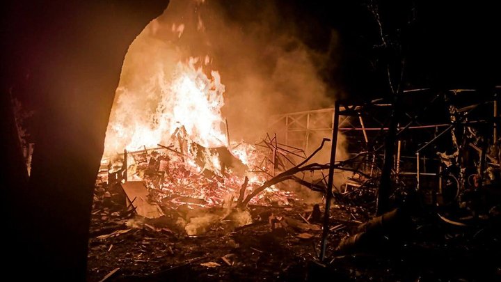 Пошкоджено понад 20 приватних будинків, постраждали люди: наслідки дронової атаки на Київщину