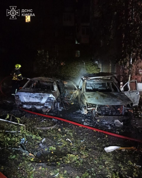 Атака ворожих БпЛА: у Києві пролунали вибухи, виникли пожежі, серед постраждалих дитина