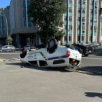 У Києві внаслідок ДТП перекинулось поліцейське авто: загинув водій, троє поранених