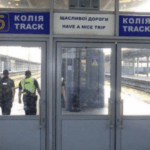 В Киеве умер мужчина, которого ударило током на крыше электропоезда