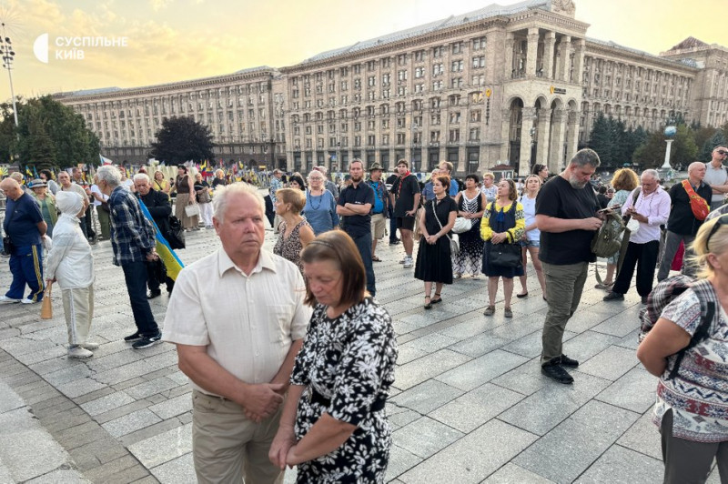 У центрі Києва попрощалися із нардепом Парубієм