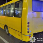 В Киеве пьяный водитель Mercedes врезался в маршрутку
