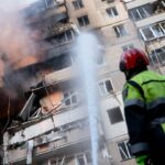 У Києві на Святошині після атаки РФ під руїнами залишаються люди: що розповіли місцеві про влучання
