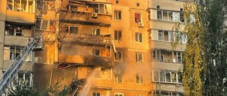 Київ під масованою атакою РФ: є загиблі та поранені, горить будівля Кабміну