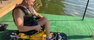 У Києві для ветеранів з ампутаціями проводять тренування з адаптивного вейкбордінгу