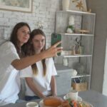 "Вирішила не чекати принца, а піти в материнство": Марина Радянська з Ірпеня про досвід соло-усиновлення